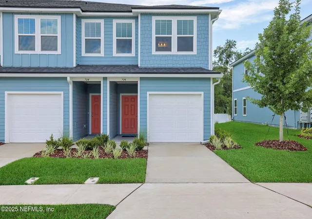 Photo 1 of Sale Pending at 788 Sailor Grv Ln, Jacksonville, FL 32221 | MLS# 2154908 | Listing updated on 2026-08-29