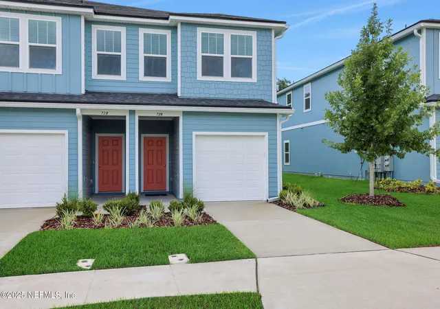 Photo 3 of Sale Pending at 788 Sailor Grv Ln, Jacksonville, FL 32221 | MLS# 2154908 | Listing updated on 2026-08-29
