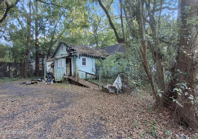 4th image of 203 Anne Ave Ave, Jacksonville, FL 32254 | MLS# 2154936