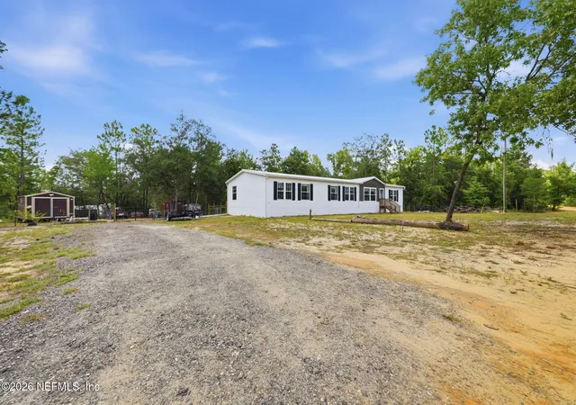 26th image of 132 Lake Lucy Ct, Interlachen, FL 32148 | MLS# 2154949