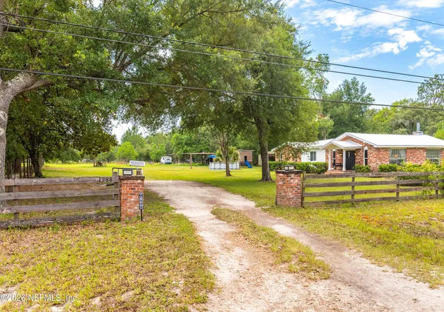 Photo 2 of Single family home for sale at 1986 Mallard Rd, Middleburg, FL 32068 | MLS# 2155003 | Listing updated on 2026-09-04