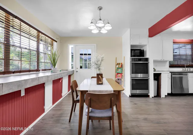 5th image of 5538 Anchor Ln, Jacksonville, FL 32207 | MLS# 2155076