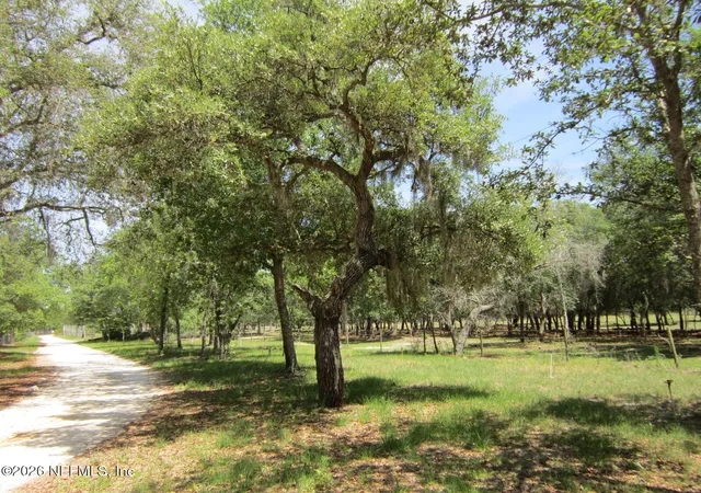 3rd image of 125 Kirby Ln, Melrose, FL 32666 | MLS# 2155079