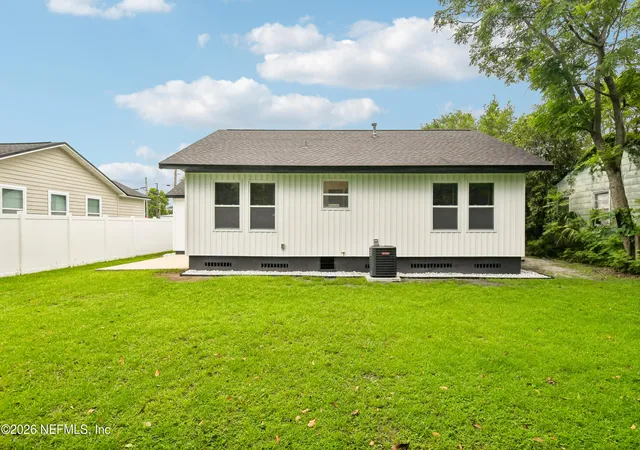 32nd image of 336 W South St, Starke, FL 32091 | MLS# 2155265