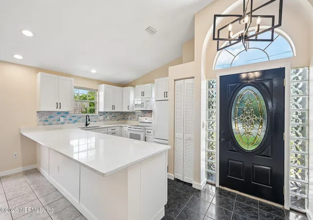 Photo 4 of Sale Pending at 207 B St, Saint Augustine, FL 32080 | MLS# 2155172 | Listing updated on 2026-09-08