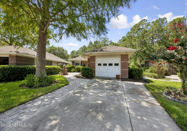 Photo 2 of Sale Pending at 4570 Middleton Park Cir W, Jacksonville, FL 32224 | MLS# 2162506 | Listing updated on 2026-09-10
