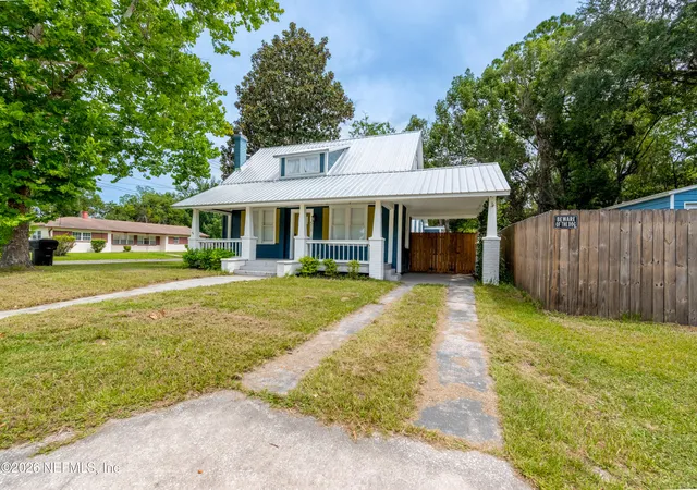 2nd image of 511 E Washington St, Starke, FL 32091 | MLS# 2155203