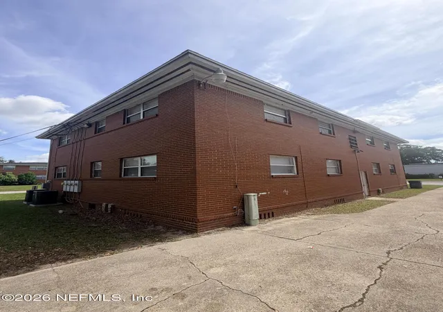 Photo 4 of House for sale at 5452 Playa Way, Jacksonville, FL 32211 | MLS# 2155357 | Listing updated on 2026-07-24