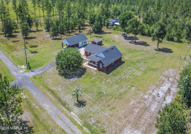 Photo 4 of Single family home for sale at 11485 Peacock Crk Rd, Glen Saint Mary, FL 32040 | MLS# 2155275 | Listing updated on 2026-07-28