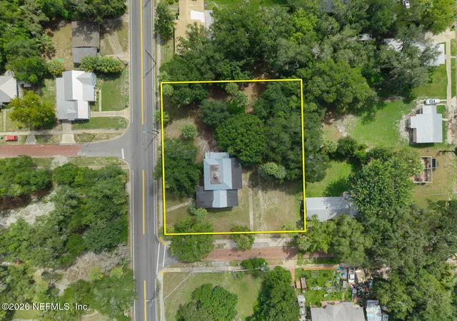 Photo 5 of Single family home for sale at 2111 St Johns Ave, Palatka, FL 32177 | MLS# 2162082 | Listing updated on 2026-08-31