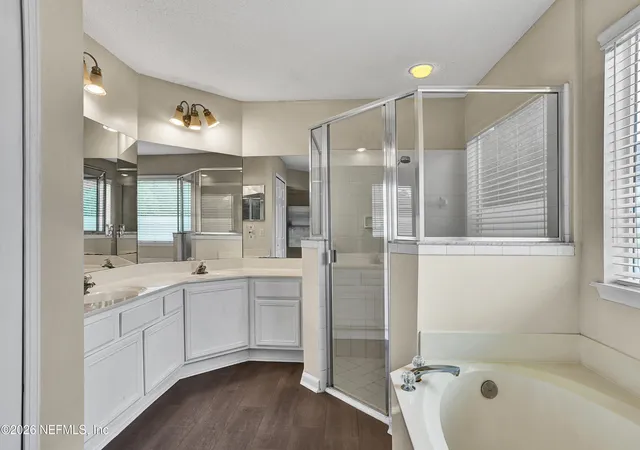 Photo 4 of Single family home for sale at 1556 Lakeway Dr, Fleming Island, FL 32003 | MLS# 2158146 | Listing updated on 2026-09-17