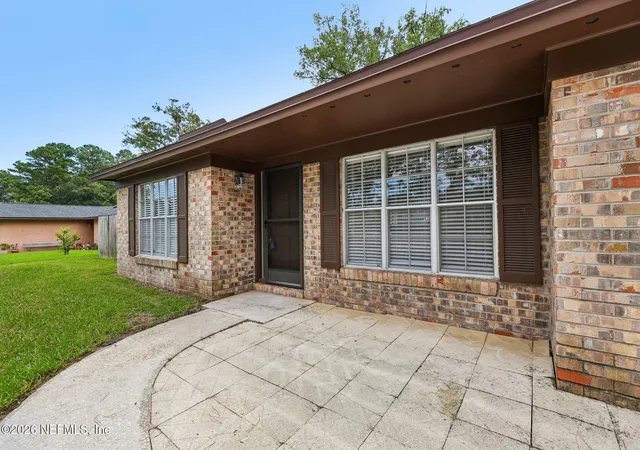 4th image of 8364 Pointer Dr N, Jacksonville, FL 32221 | MLS# 2161300