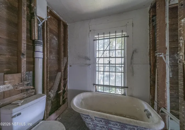 19th image of 141 E 5th St, Jacksonville, FL 32206 | MLS# 2161429