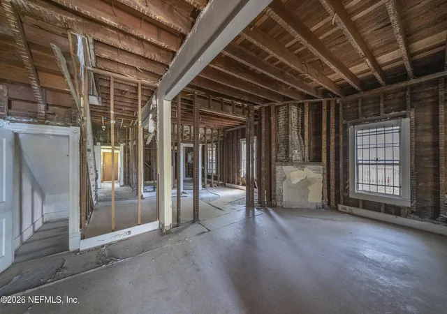 2nd image of 141 E 5th St, Jacksonville, FL 32206 | MLS# 2161429