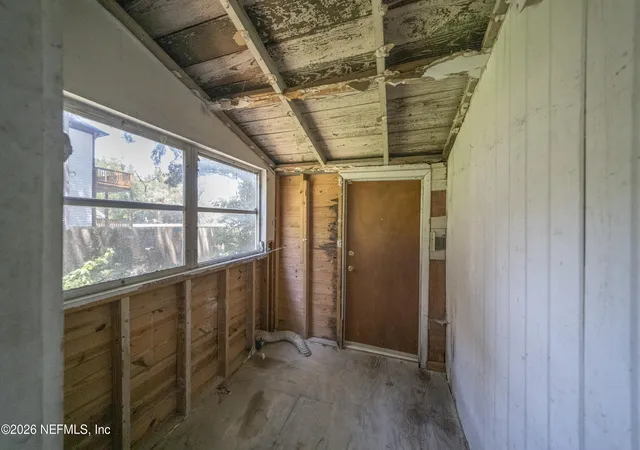 Photo 3 of Sale Pending at 141 E 5th St, Jacksonville, FL 32206 | MLS# 2161429 | Listing updated on 2026-09-13