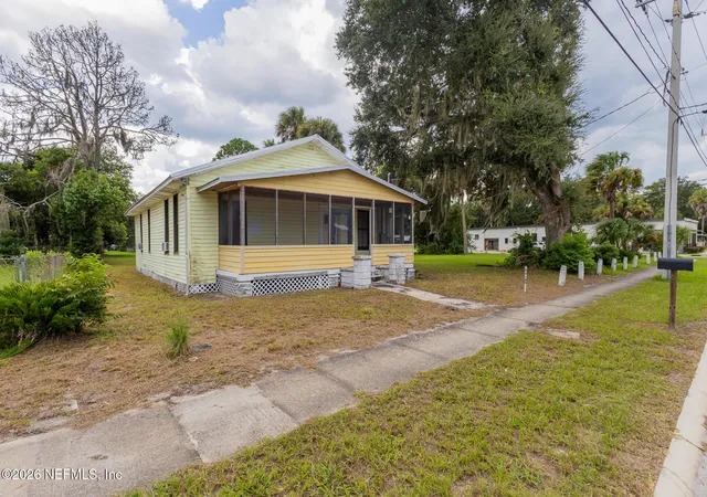 Photo 1 of Single family home for sale at 1407 St Johns Ave, Palatka, FL 32177 | MLS# 2161632 | Listing updated on 2026-08-25