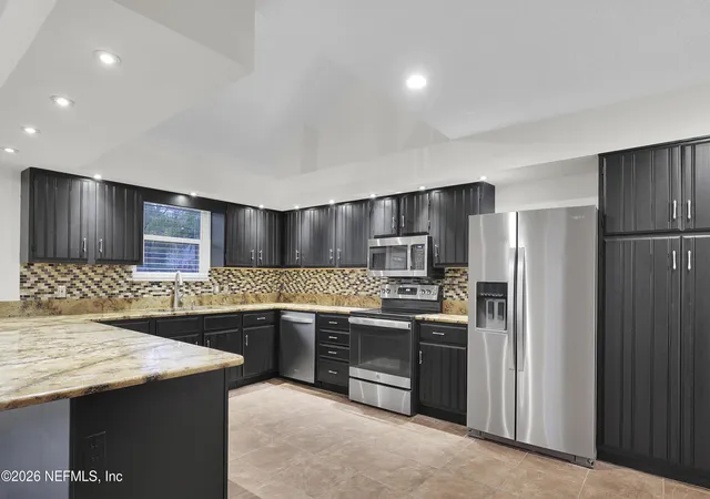5th image of 1110 Ruth Ave, Jacksonville Beach, FL 32250 | MLS# 2161357