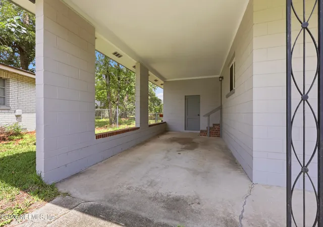 35th image of 5031 Romilly Dr E, Jacksonville, FL 32210 | MLS# 2161036