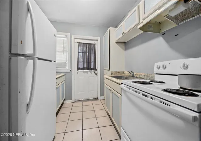 Photo 3 of Single family home for sale at 2644 Commonwealth Ave, Jacksonville, FL 32254 | MLS# 2161395 | Listing updated on 2026-08-22
