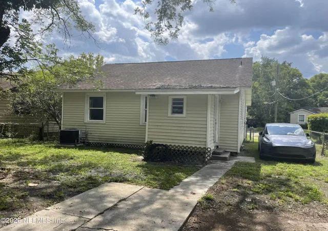 3rd image of 955 Allison St, Jacksonville, FL 32254 | MLS# 2161162