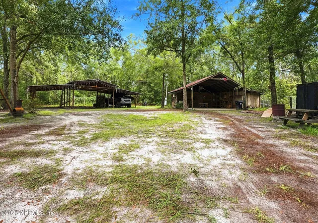 Photo 4 of Manufactured home for sale at 1483 Nolan Rd, Middleburg, FL 32068 | MLS# 2160741 | Listing updated on 2026-09-16