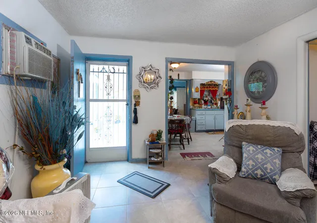 Photo 4 of Single family home for sale at 119 Oak Way, Interlachen, FL 32148 | MLS# 2162658 | Listing updated on 2026-08-31