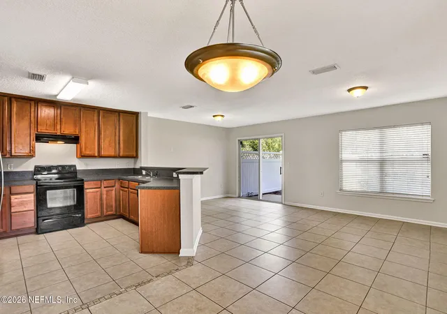 4th image of 6400 Shortleaf Pl, Jacksonville, FL 32244 | MLS# 2161182