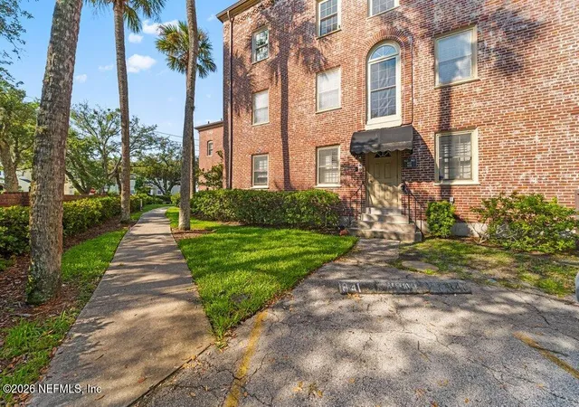 3rd image of 837 Lasalle St, Jacksonville, FL 32207