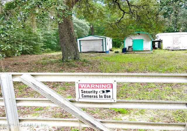 Photo 2 of Manufactured home for sale at 723 Brett Ave, Interlachen, FL 32148 | MLS# 2161163 | Listing updated on 2026-08-26