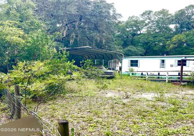 Photo 5 of Manufactured home for sale at 723 Brett Ave, Interlachen, FL 32148 | MLS# 2161163 | Listing updated on 2026-08-26
