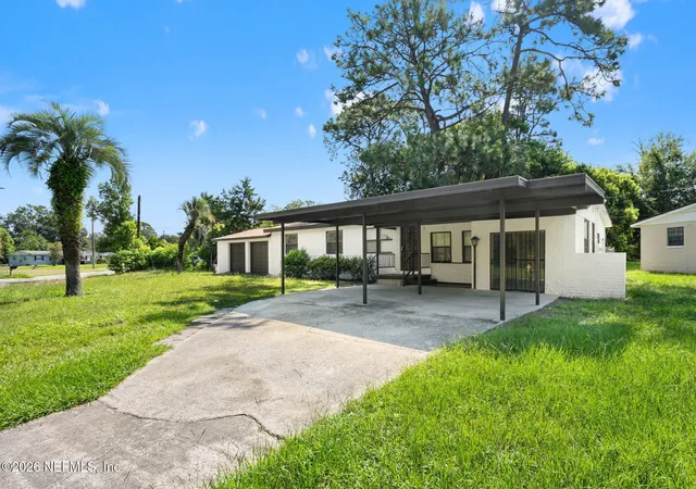 3rd image of 9239 Castle Blvd, Jacksonville, FL 32208 | MLS# 2161384
