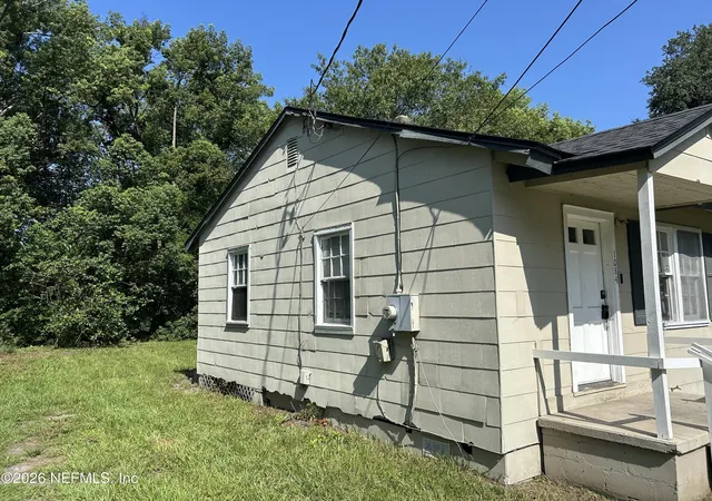 4th image of 1084 Rhonda Rd, Jacksonville, FL 32254 | MLS# 2161111