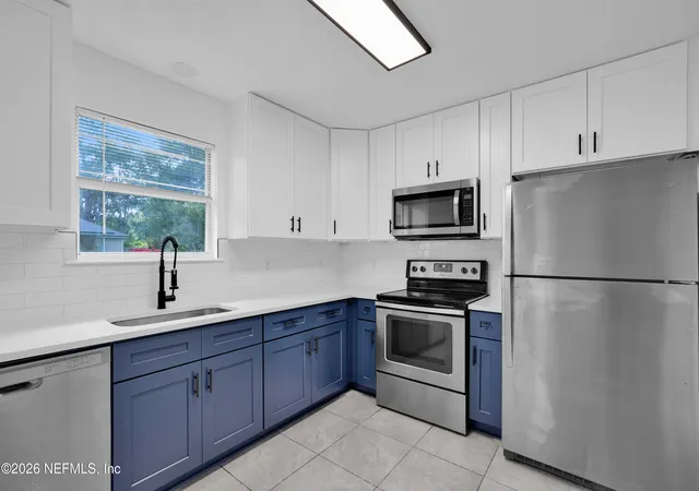 3rd image of 20 N Vermont Ave, Green Cove Springs, FL 32043 | MLS# 2161122
