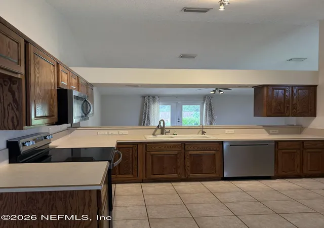 5th image of 3440 Shelley Dr, Green Cove Springs, FL 32043 | MLS# 2161177