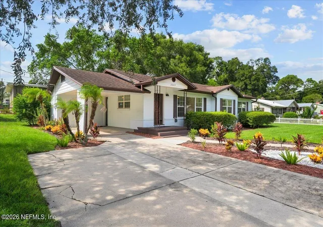 Photo 3 of Single family home for sale at 2003 Laurel St, Palatka, FL 32177 | MLS# 2162238 | Listing updated on 2026-08-27