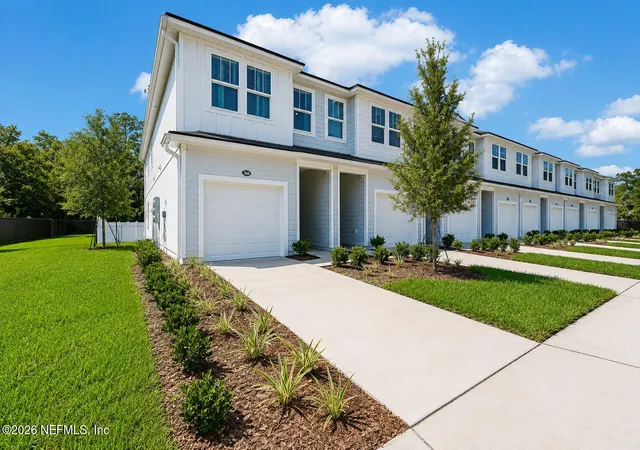 3rd image of 7657 Commander Ln, Jacksonville, FL 32256 | MLS# 2161147