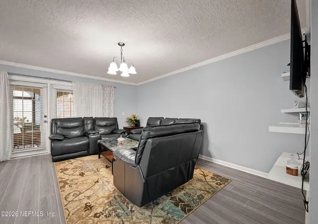 4th image of 3878 La Mirada Dr N, Jacksonville, FL 32217