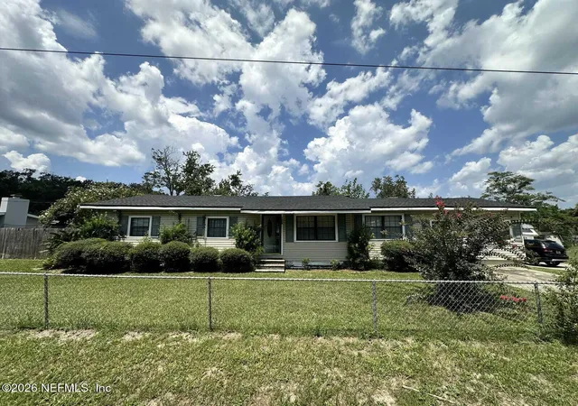 2nd image of 7959 Stuart Ave, Jacksonville, FL 32220 | MLS# 2161235