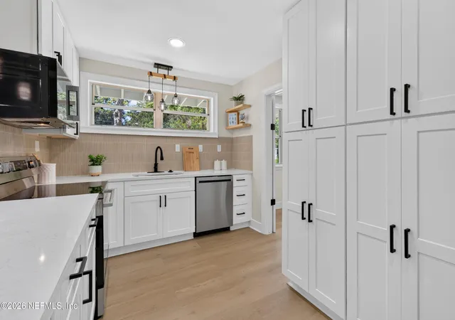 5th image of 1123 Ovington Rd S, Jacksonville, FL 32216 | MLS# 2161239