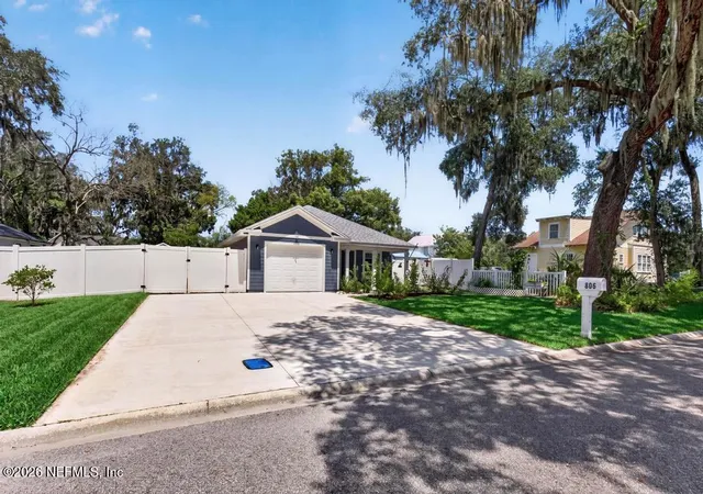 4th image of 806 Cove St, Green Cove Springs, FL 32043 | MLS# 2161273