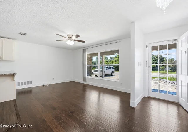 Photo 4 of Single family home for sale at 8545 Old Kings Rd S, Jacksonville, FL 32217 | MLS# 2161335 | Listing updated on 2026-09-30