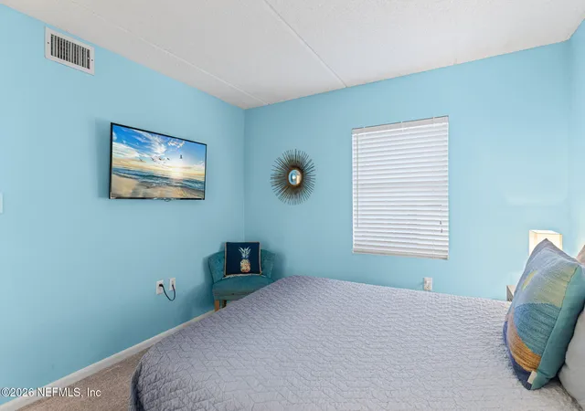 Listing Photo 4 - Condo for sale in building located at 10 N 11Th Ave N, Jacksonville Beach, FL 32250 - Unit #101