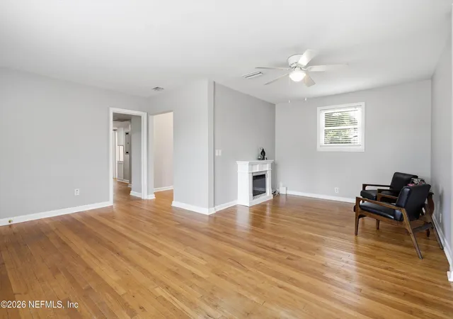 Photo 3 of Single family home for sale at 4334 Redwood Ave, Jacksonville, FL 32207 | MLS# 2161361 | Listing updated on 2026-09-10