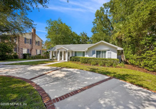 Photo 2 of Single family home for sale at 1237 Mapleton Rd, Jacksonville, FL 32207 | MLS# 2161290 | Listing updated on 2026-09-05