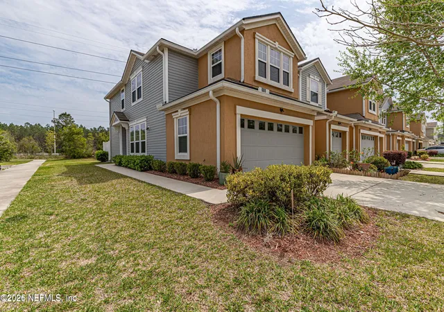 Photo 2 of Townhouse for sale at 601 Reese Ave, Orange Park, FL 32065 | MLS# 2162623 | Listing updated on 2026-08-30