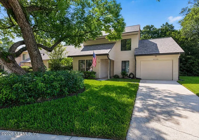 2nd image of 4129 Hanging Moss Ct, Jacksonville, FL 32257 | MLS# 2161401