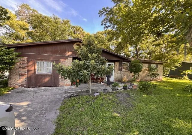 1st image of 1208 North St, Green Cove Springs, FL 32043 | MLS# 2161408
