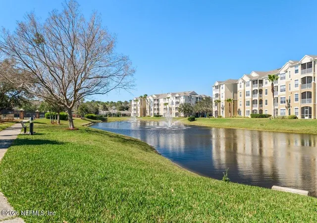 2nd image of 7801 Pt Mdws Dr, Jacksonville, FL 32256