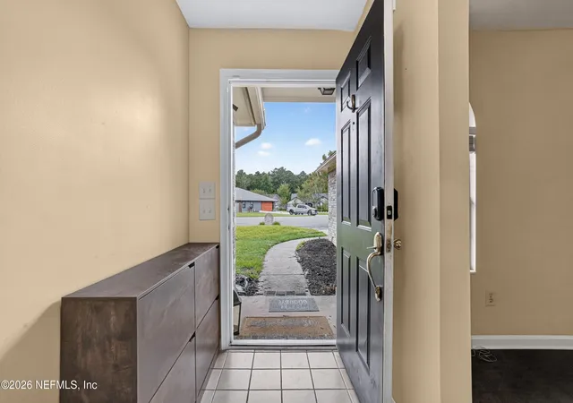 Photo 4 of Single family home for sale at 831 Wicklow Ct, Orange Park, FL 32065 | MLS# 2161618 | Listing updated on 2026-09-15