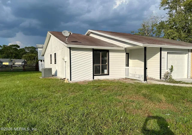 Photo 2 of Single family home for sale at 1327 Bay Hill Blvd #A, Orange Park, FL 32065 | MLS# 2161541 | Listing updated on 2026-08-26